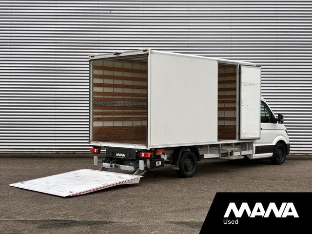 Volkswagen CRAFTER 2.0TDI 177PK Bakwagen Laadklep 750kg Lat om Lat Trekhaak Zijdeur Lederen bekleding Airco