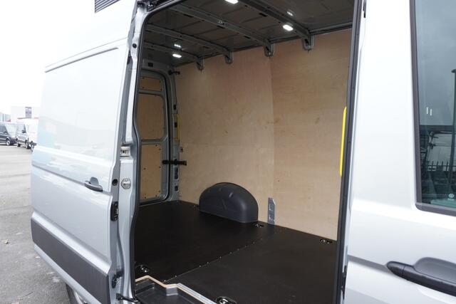 Volkswagen CRAFTER 35 177pk L3H3/L2H2 Apple Carplay Camera Parkeersensoren Airco Cruise control