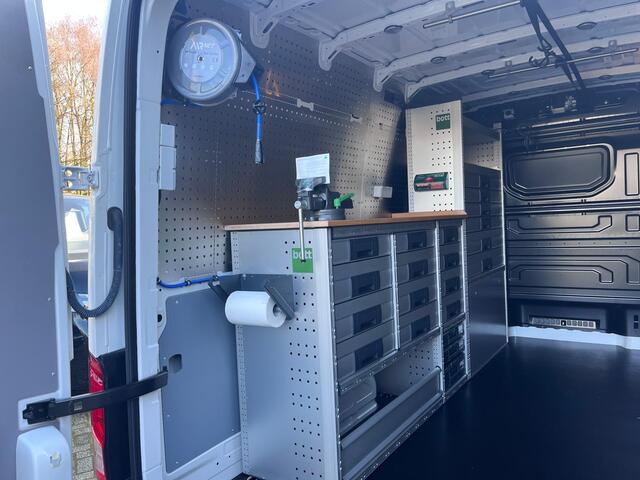 Volkswagen CRAFTER L3H3 2.0 TDI 140pk 3.5T Trendline /Werkbank /Compressor /1.600w omvormer /LED-verlichting /Flitsers /Zwaaibalk /Fiets-takel /Mobiele Fietswerkplaats