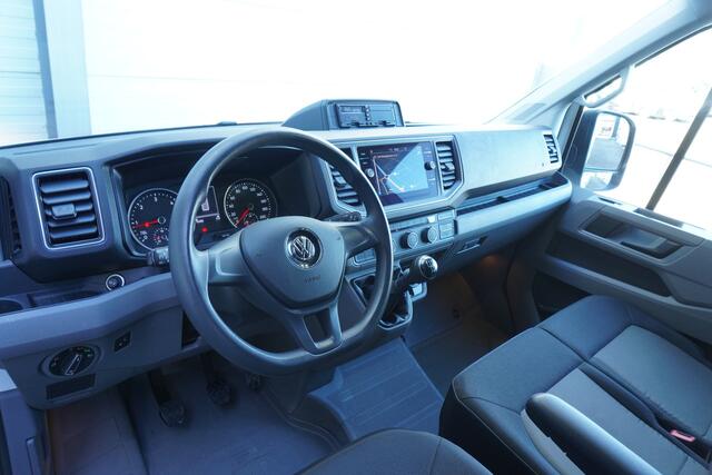 Volkswagen CRAFTER 35 163pk RWD L3H3/L2H2 3500kg Trekhaak Apple Carplay Camera Cruise control Navigatie Tacho