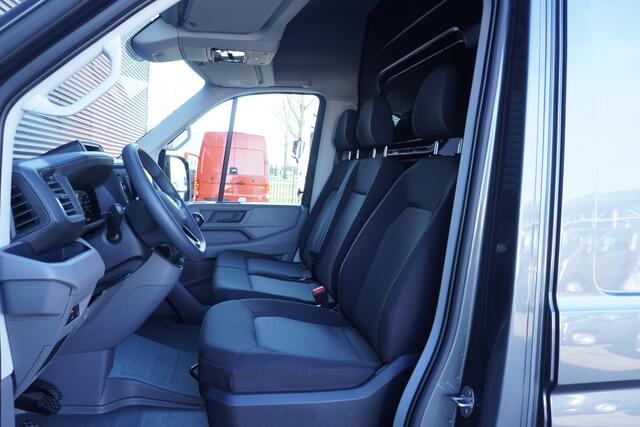 Volkswagen CRAFTER 35 177pk L4H3/L3H2 Facelift Apple Carplay Camera Parkeersensoren Laadruimte betimmering