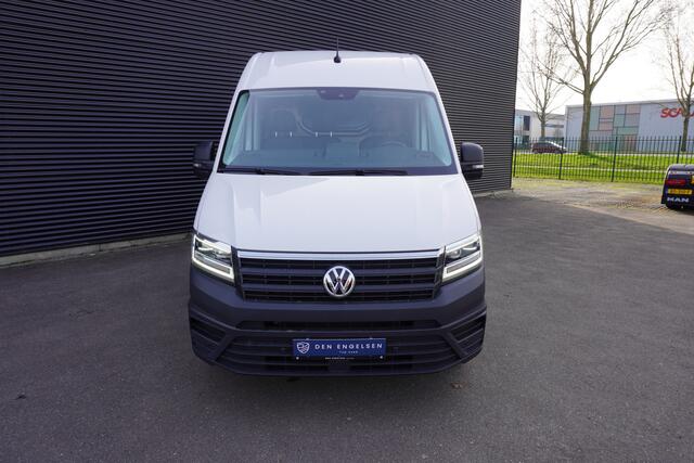 Volkswagen CRAFTER 35 180pk L3H3/L2H2 Apple Carplay Trekhaak Tacho LED Navigatie Camera Cruise control