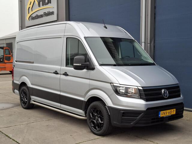 Volkswagen CRAFTER 35 2.0 TDI L3H3 Comfortline AIRCO / CRUISE CONTROLE / TREKHAAK / 3 ZITS / NAVI / CARPLAY