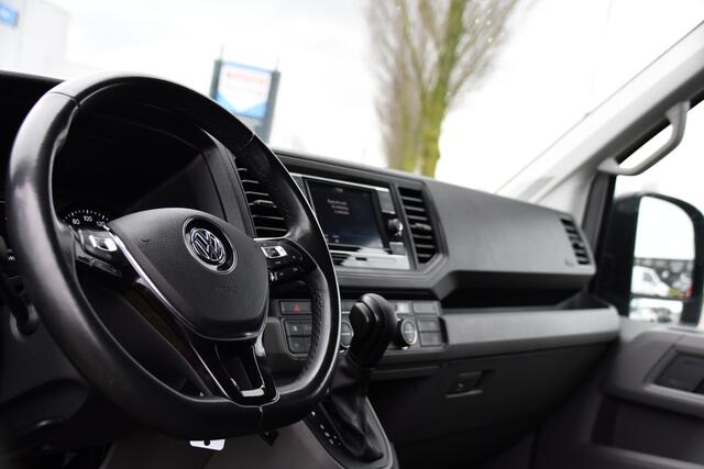 Volkswagen CRAFTER 35 2.0 TDI L3H2 Highline Adaptieve Cruise, Camera, Carplay, Clima, LED, Stoelverwarming, Multimedia, Sensoren, Uniek!