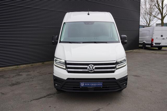 Volkswagen CRAFTER 180pk Automaat L3H3/L2H2 LED Cruise control Apple Carplay Parkeersensoren 3-Zits