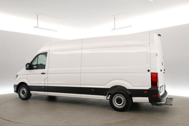 Volkswagen CRAFTER 2.0 TDI L4H3 177PK | Aut. | Airco | Cruise | Camera | Carplay | 3 Zits | Stoelverw. | Parkeersens.