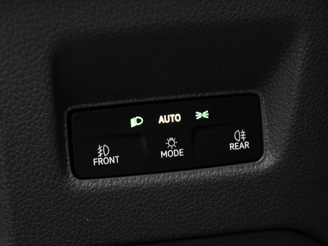 Volkswagen CRAFTER Bedrijfswagens 35 2.0 TDI 140pk Highline L3H3 · Camera · Trekhaak · Tussenschot · Alarm · Cruise Control · Trekhaak · Garantie t/m 22-12-2028 of 120.000km