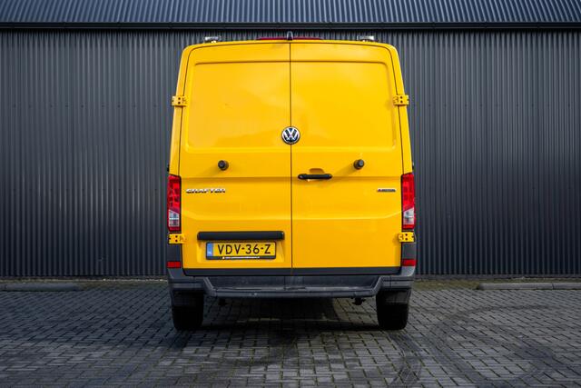 Volkswagen CRAFTER 4 MOTION L3H3 | 141 PK | Cruise | Camera | PDC | Zijschuifdeur L+R | Airco