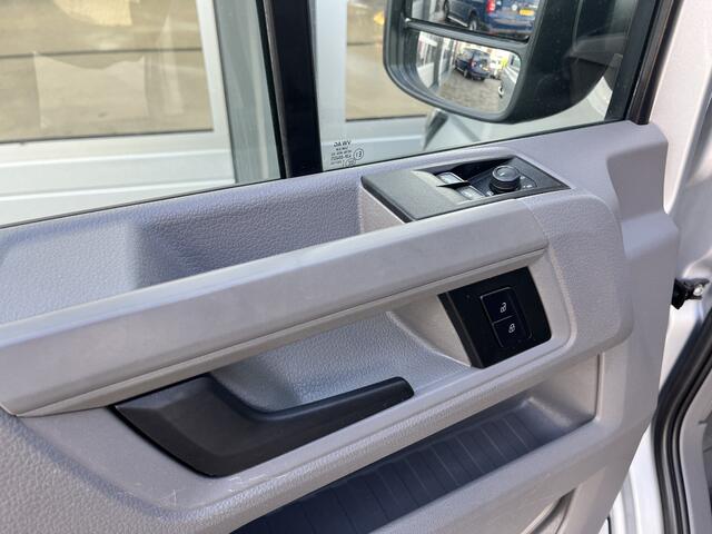 Volkswagen CRAFTER 35 2.0 TDI L3H2 Airco Cruise Bleutooth verbinding Apple Carplay controle 1e eigenaar Dealer onderhouden Euro 6 Bpm vrij voor particulier gebruik !!
