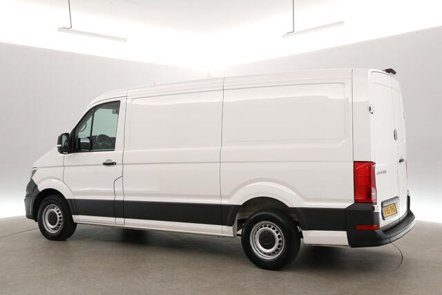 Volkswagen CRAFTER 2.0 TDI L3H2 140PK | 3000KG Trekgew. | Aut. | Airco | Camera | Carplay | 3 Zits | Navi