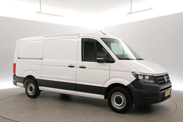 Volkswagen CRAFTER 2.0 TDI L3H2 140PK | 3000KG Trekgew. | Aut. | Airco | Camera | Carplay | 3 Zits | Navi