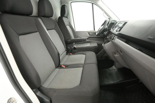Volkswagen CRAFTER 2.0 TDI 177PK L4H3 | 3000KG Trekgew. | Aut. | Airco | Cruise | Camera | 3 Zits | Carplay | Parkeersens.