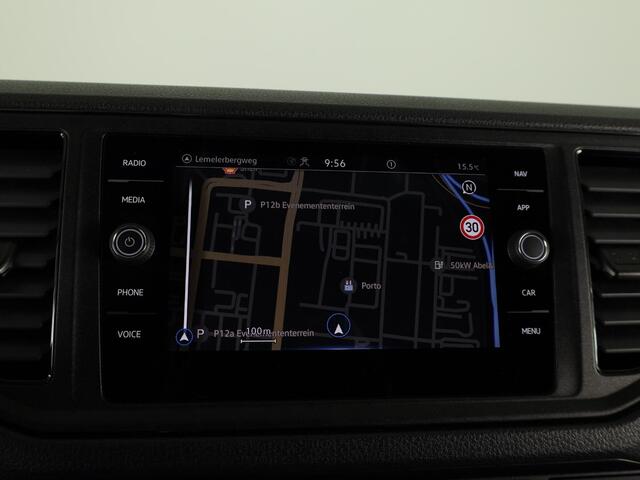 Volkswagen CRAFTER 35 2.0 TDI L3H3 Highline EURO VI 140 pk | Dode hoek detentie | Trekhaak | Verwarmde voorruit