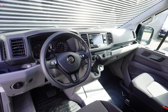 Volkswagen CRAFTER 180pk Automaat L4H3/L3H2 Apple Carplay Camera Parkeersensoren Cruise control Stoelverwarming