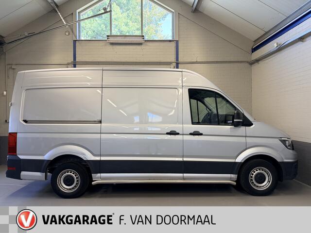 Volkswagen CRAFTER 35 2.0 TDI L3H3 Highline 140pk | Nav | Trekhaak | PDC