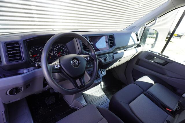 Volkswagen CRAFTER 180pk Automaat L3H3/L2H2 Apple Carplay Camera Trekhaak Parkeersensoren Airco Cruise control