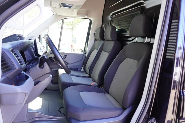 Volkswagen CRAFTER 35 177pk Automaat L4H3/L3H2 Facelift Navigatie Apple carplay Camera Trekhaak Digitaal dashboard Cruise control Parkeersensoren