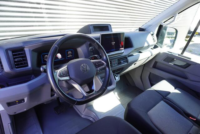 Volkswagen CRAFTER 35 177pk Automaat L4H3/L3H2 Facelift Navigatie Apple carplay Camera Trekhaak Digitaal dashboard Cruise control Parkeersensoren