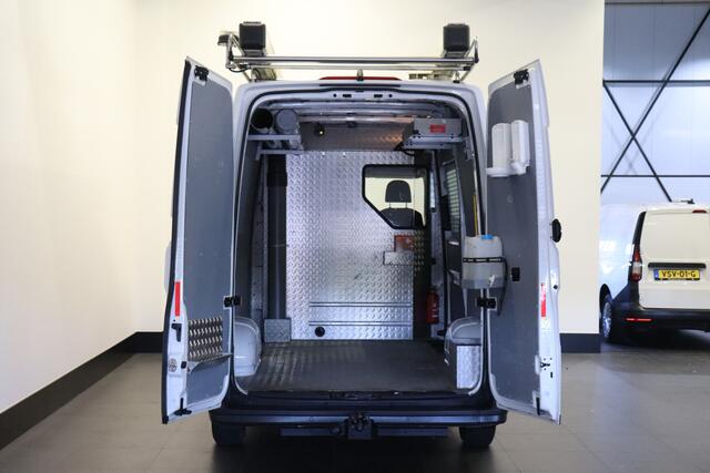 Volkswagen CRAFTER 2.0 TDI L3H3 EURO 6 - A/C climate - Cruise - Camera - ¤ 17.900,- Excl.