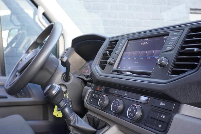Volkswagen CRAFTER 2.0 TDI 177PK L3H3 EURO 6 - Airco - Navi - Cruise - ¤17.900,- Excl.