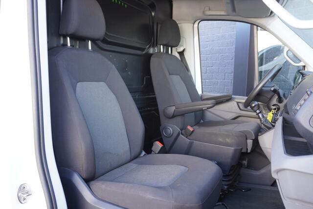 Volkswagen CRAFTER 2.0 TDI 177PK L3H3 EURO 6 - Airco - Navi - Cruise - ¤17.900,- Excl.