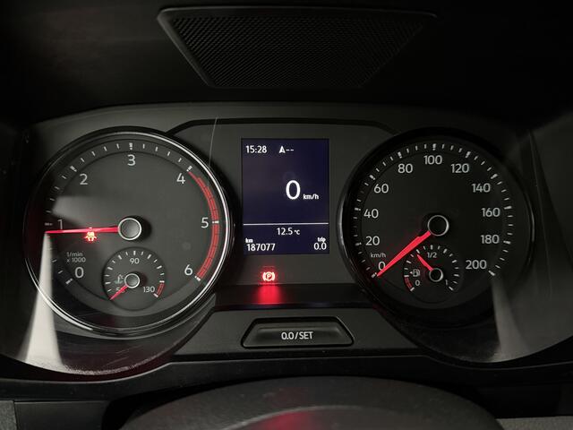 Volkswagen CRAFTER 2.0TDI 140PK L3H3 Highline (2024) | Navigatie | Camera | Trekhaak 3000Kg | Airco | Cruise