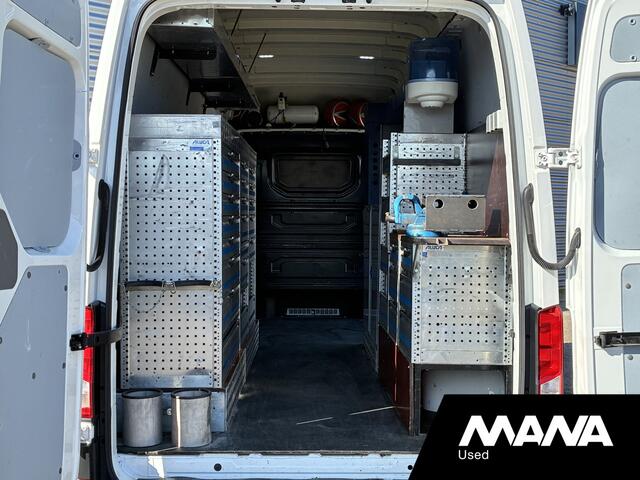 Volkswagen CRAFTER 50 / 3500kg 2.0 TDI 177PK L4H4 DL Automaat 3,5T trekgewicht WERKPLAATS LED Cruise Navi Trekhaak Voorruitverwarming