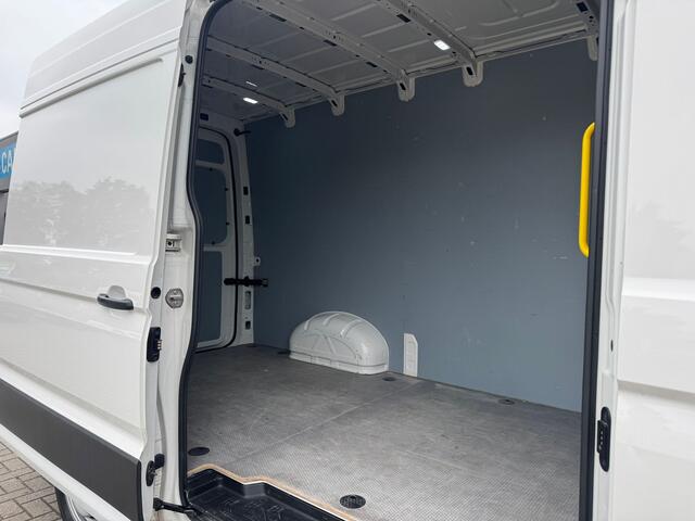 Volkswagen CRAFTER 35 2.0 TDI L3H3 > BPM Vrij/Trekhaak/parkeersensoren...