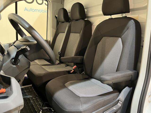 Volkswagen CRAFTER 35 2.0 TDI L3 140 PK Bakwagen / Dhollandia Laadklep / Meubelbak / Euro 6 / Airco / Cruise Control / CarPlay / Navigatie / 3-Zits / 42.400 KM !!