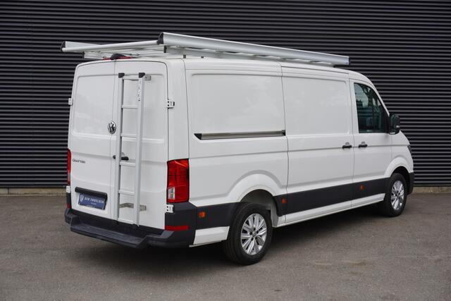 Volkswagen CRAFTER 35 140pk Automaat L3H2/L2H1 LED Apple Carplay Camera 17" Velgen Imperiaal Parkeersensoren