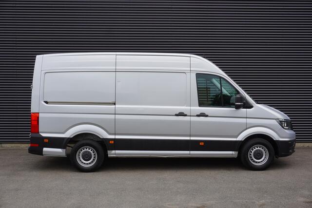 Volkswagen CRAFTER 177pk L3H3/L2H2 Trekhaak Apple Carplay Navigatie Camera Parkeersensoren Cruise control
