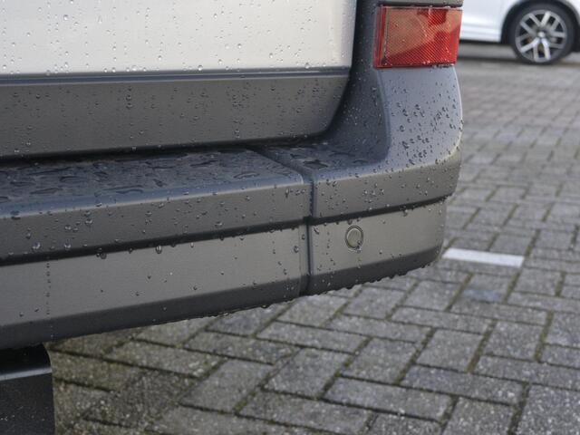 Volkswagen CRAFTER Bedrijfswagens 35 Trendline 2.0 TDI 140pk L3H3 · Camera · Trekhaak · Tussenschot · Alarm · P-Sensoren · Cruise Control · Garantie t/m 22-12-2028 of 120.000km