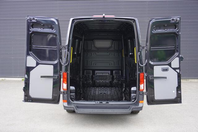 Volkswagen CRAFTER 180pk Automaat L4H3/L3H2 Facelift LED Apple Carplay Camera parkeersensoren ACC Cruisecontrol