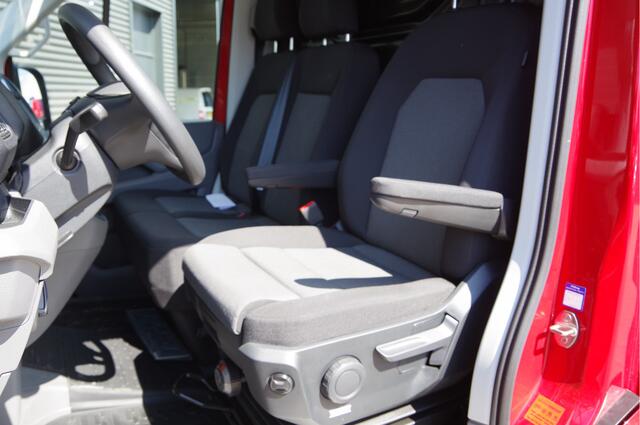 Volkswagen CRAFTER 35 2.0 TDI L3H3 177PK AUT. LED, GEV. ERGO COMFORT STOEL, STOELVERWARMING, CLIMA, VOORRUIT VERWARMING, CRUISE, MF STUURWIEL, NAVI