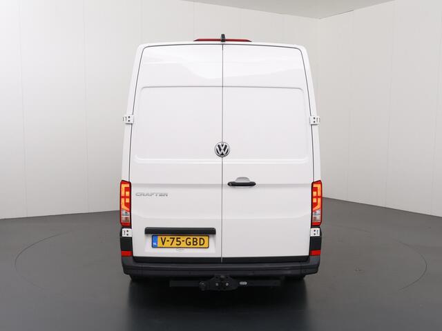 Volkswagen CRAFTER 30 | 2.0 TDI | 177 PK | L3H3 | HIGHLINE | LAADKLEP LM VELGEN | APPLE CARPLAY EN ANDROID AUTO | AIRCO | CRUISE CONTROL | VOORRUITVERWARMING | TREKHAAK | 3-ZITS | PARKEERCAMERA | SNEL LEVERBAAR
