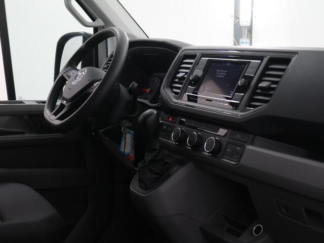 Volkswagen CRAFTER 30 | 2.0 TDI | 177 PK | L3H3 | HIGHLINE | LAADKLEP LM VELGEN | APPLE CARPLAY EN ANDROID AUTO | AIRCO | CRUISE CONTROL | VOORRUITVERWARMING | TREKHAAK | 3-ZITS | PARKEERCAMERA | SNEL LEVERBAAR