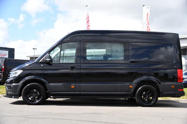 Volkswagen CRAFTER 35 2.0 TDI L3H3 DC Black Edition Adaptieve Cruise, Camera, Carplay, 177pk, LED, Automaat, Clima, Stoelverwarming, Trekhaak, Dodehoek, Uniek!