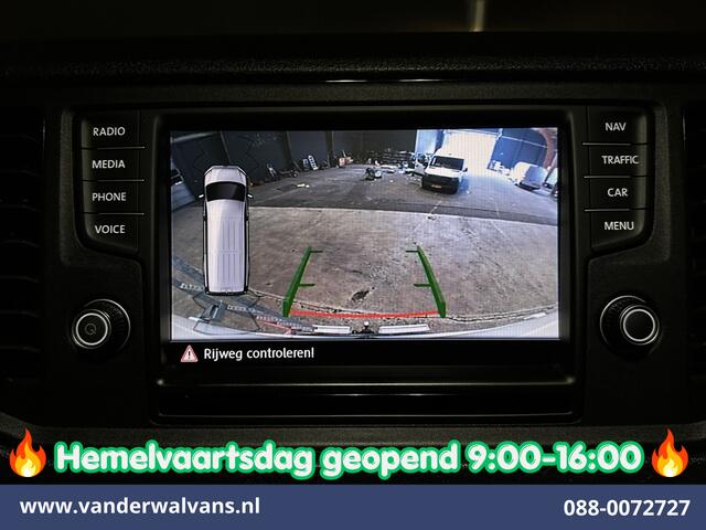 Volkswagen CRAFTER 2.0 TDI 141pk Automaat L3H3 L2H2 Euro6 Airco | Camera | Navigatie | 3000kg Trekhaak | Imperiaal | Apple Carplay Chauffeursstoel, Cruisecontrol, Android Auto, Parkeersensoren