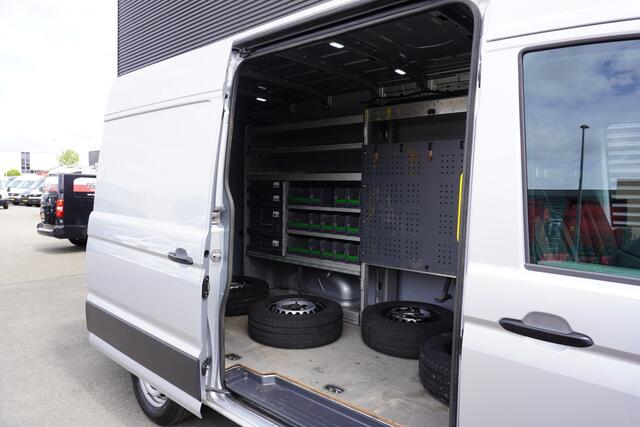 Volkswagen CRAFTER 180pk Automaat L3H3/L2H2 2x Schuifdeur Trekhaak Apple Carplay ACC Cruise control Camera Parkeersensoren