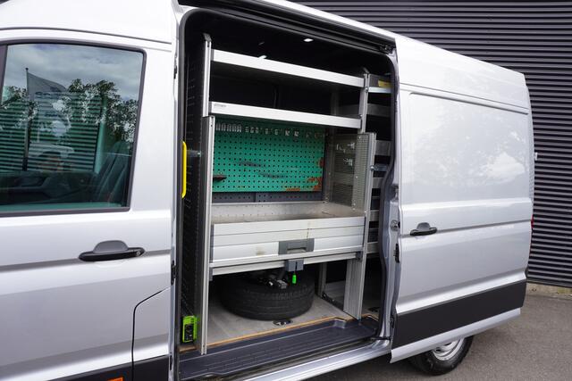 Volkswagen CRAFTER 180pk Automaat L3H3/L2H2 2x Schuifdeur Trekhaak Apple Carplay ACC Cruise control Camera Parkeersensoren