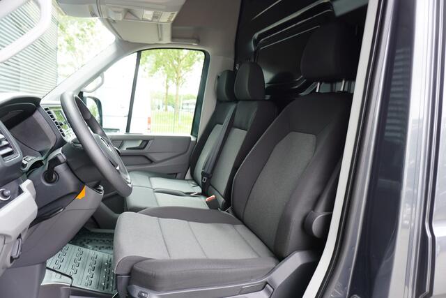 Volkswagen CRAFTER 35 180 pk L4H3/L3H2 LED Apple Carplay Camera Cruise control garantie tot 2029 Airco Stoelmassage