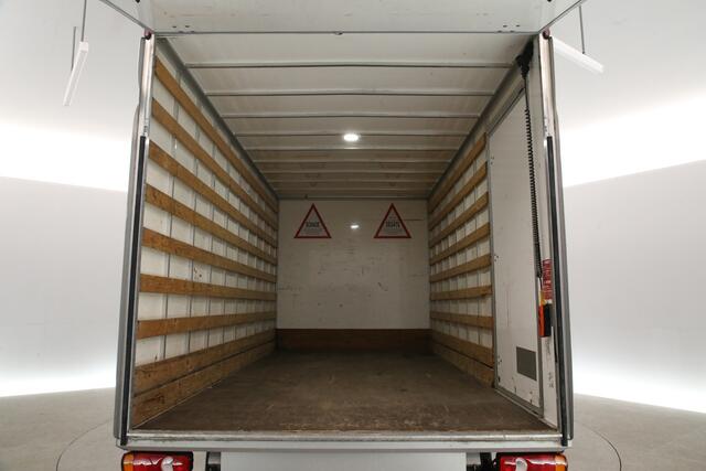Volkswagen CRAFTER 2.0 TDI 141PK | Bakwagen | Laadklep | Zijdeur | Airco | 3 Zits | Carplay | Navi