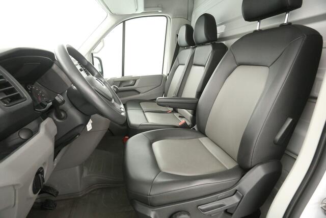 Volkswagen CRAFTER 2.0 TDI 141PK | Bakwagen | Laadklep | Zijdeur | Airco | 3 Zits | Carplay | Navi