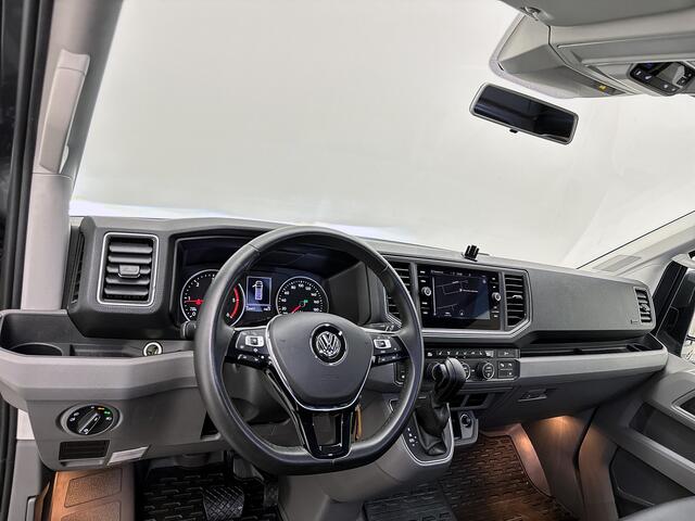 Volkswagen CRAFTER 35 2.0 TDI L4H3 DC 177pk Leder Schuifdeur L+R Dubbele cabine Led Adaptieve cruise control Standkachel Treeplanken Trekhaak Geveerde stoel