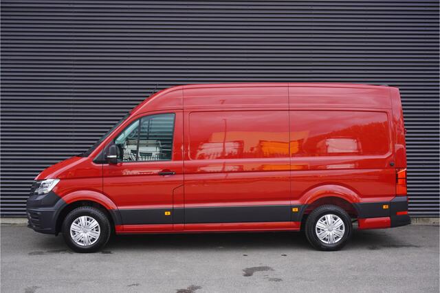 Volkswagen CRAFTER 35 180pk Automaat L3H3/L2H2Apple Carplay Camera Parkeersensoren LED kasten inrichting Stoelverwarming