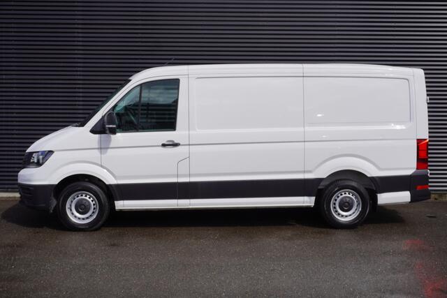 Volkswagen CRAFTER 35 140pk L3H2/L2H1 Cruise control Airco Trekhaak 3-Zits Laadruimte betimmering Bluetooth