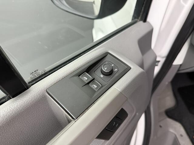 Volkswagen CRAFTER 2.0TDI 177PK Automaat L3H3 4Motion 4x4 | Navigatie | Camera | Airco | Cruise | Trekhaak 3000Kg
