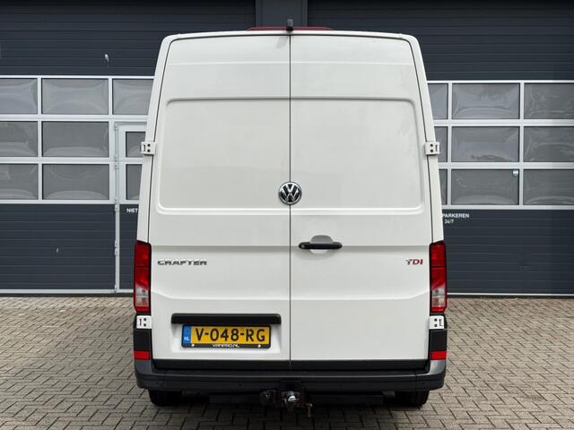 Volkswagen CRAFTER 2.0 TDI 3000KG AHW 177PK L3H2 Camera / Cruise / Trekhaak / PDC / Carplay / Airco / Bluetooth