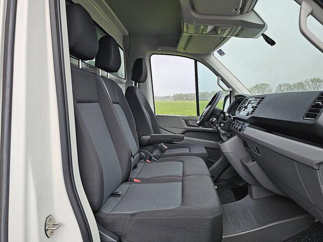 Volkswagen CRAFTER 35 2.0 TDI Bakwagen Laadklep Airco Zijdeur Spoiler Lat-om-Lat Betimmerd CruiseControl Carplay 140Pk Euro6!