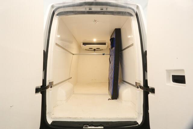 Volkswagen CRAFTER 2.0 TDI L3H3 177PK | Koel/vrieswagen -20° | Airco | Camera | Carplay | 3 Zits | Koelauto